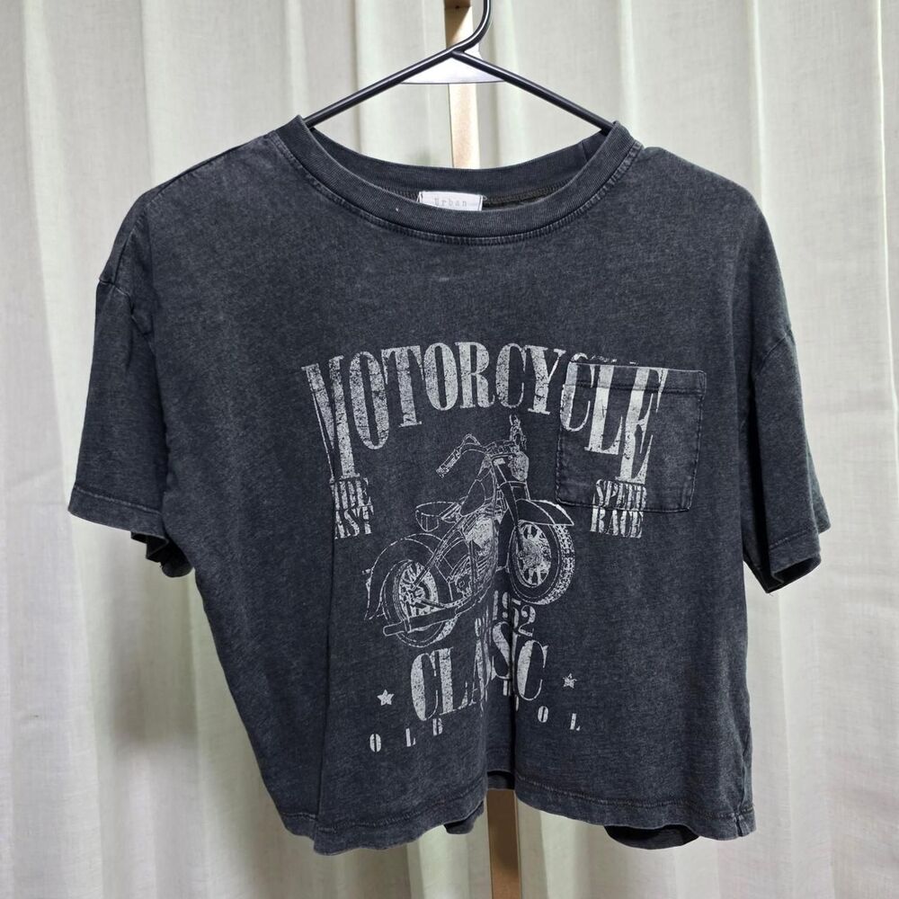 Unbranded Women's Grey and Black T-shirt